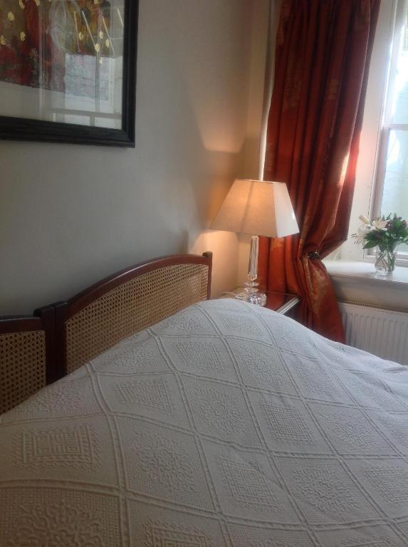 Number 5 Bed and Breakfast Shaftesbury Exteriör bild