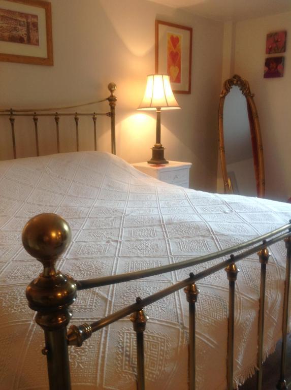 Number 5 Bed and Breakfast Shaftesbury Exteriör bild