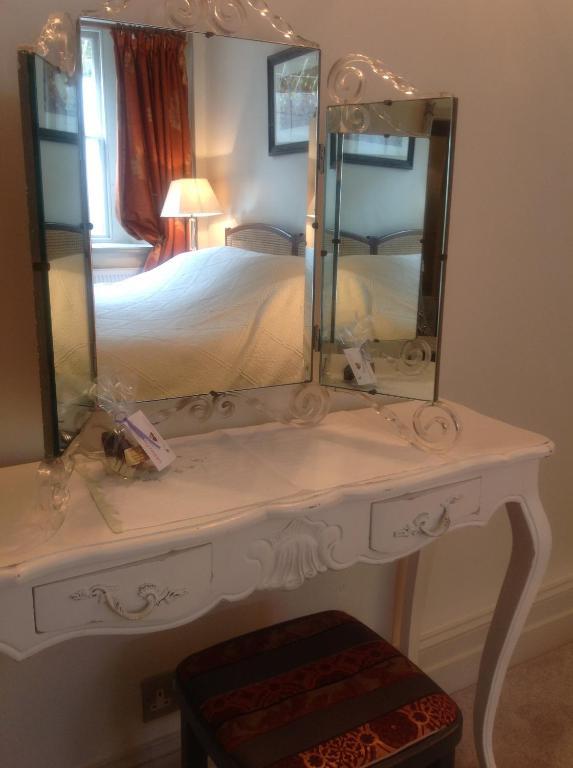 Number 5 Bed and Breakfast Shaftesbury Exteriör bild