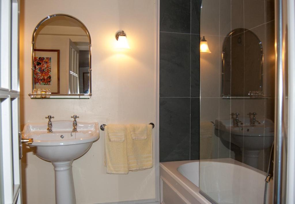 Number 5 Bed and Breakfast Shaftesbury Rum bild