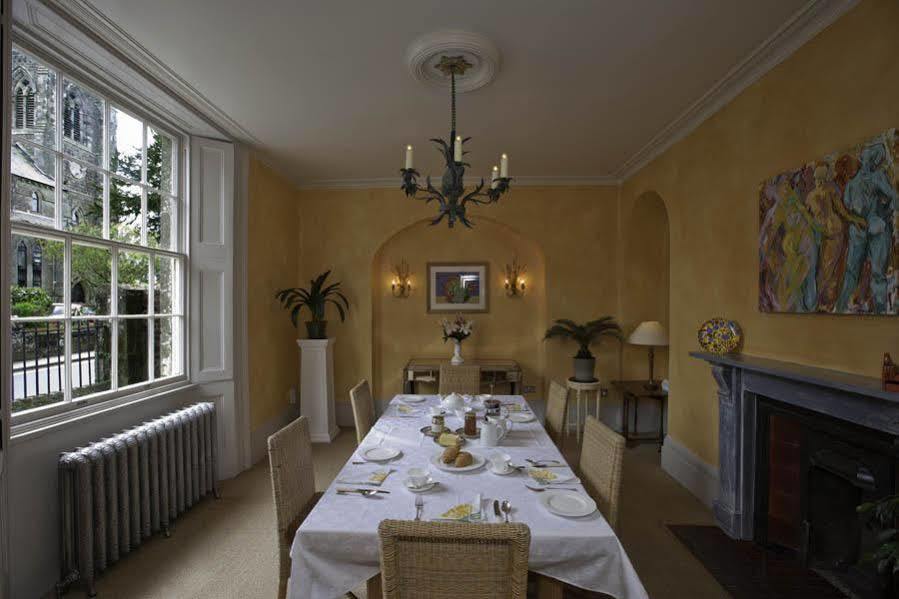 Number 5 Bed and Breakfast Shaftesbury Exteriör bild